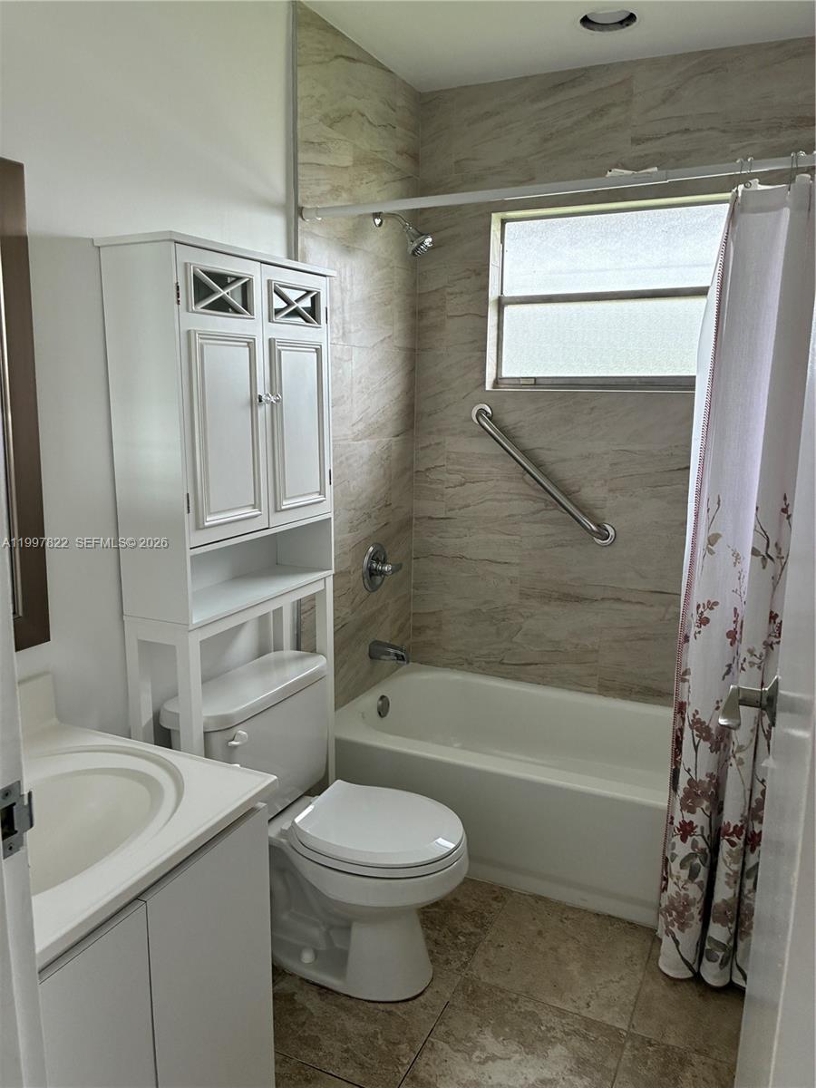 652 N Flanders N # 652