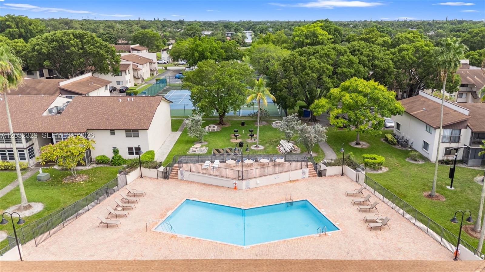 125 S Laurel Dr # 506
