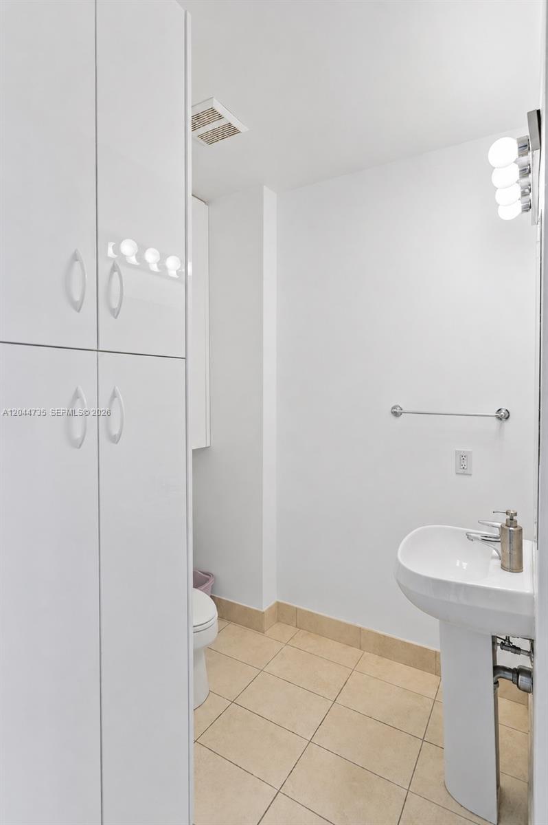 1900 N Bayshore Drive Dr # 715