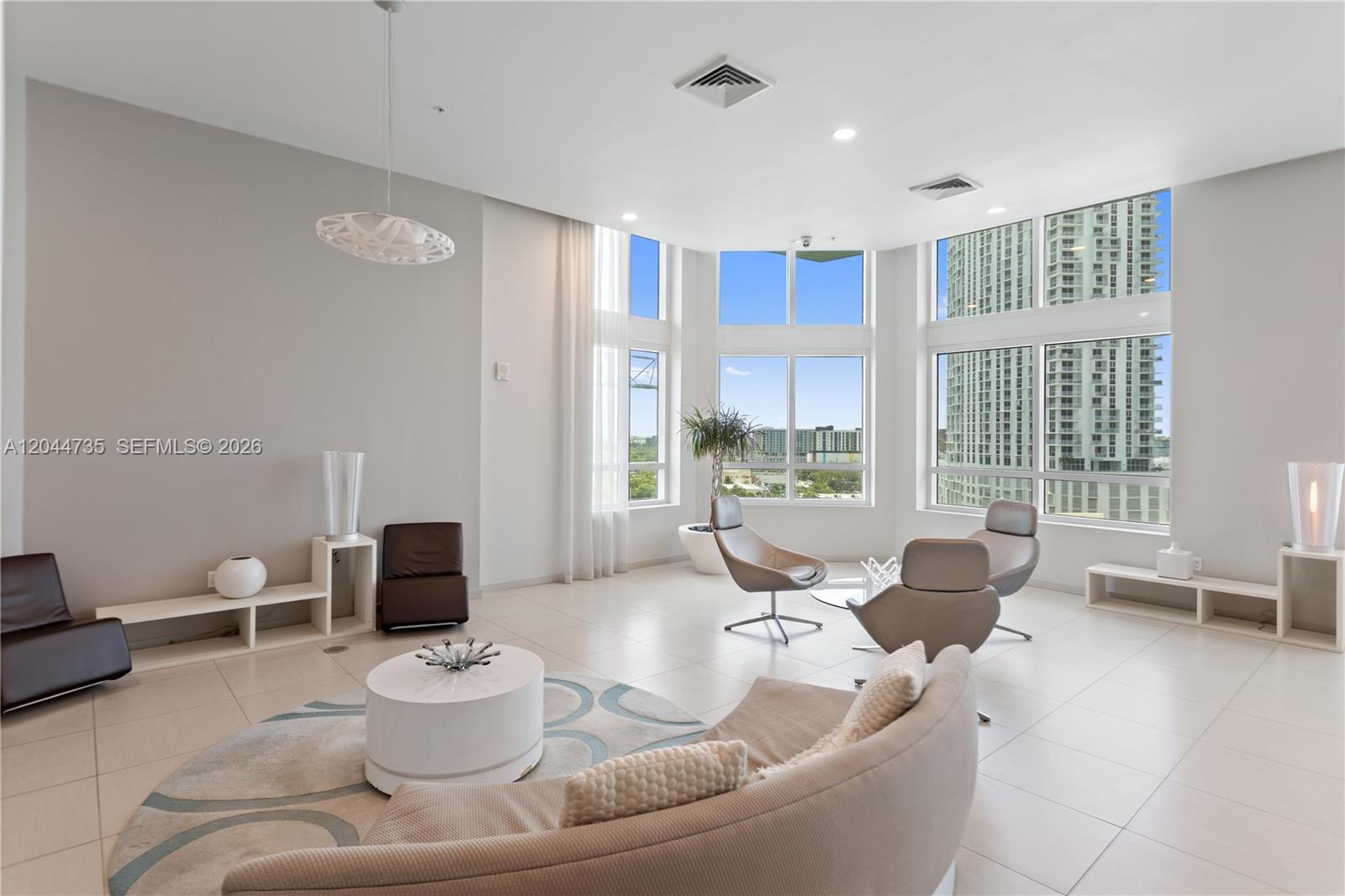1900 N Bayshore Drive Dr # 715