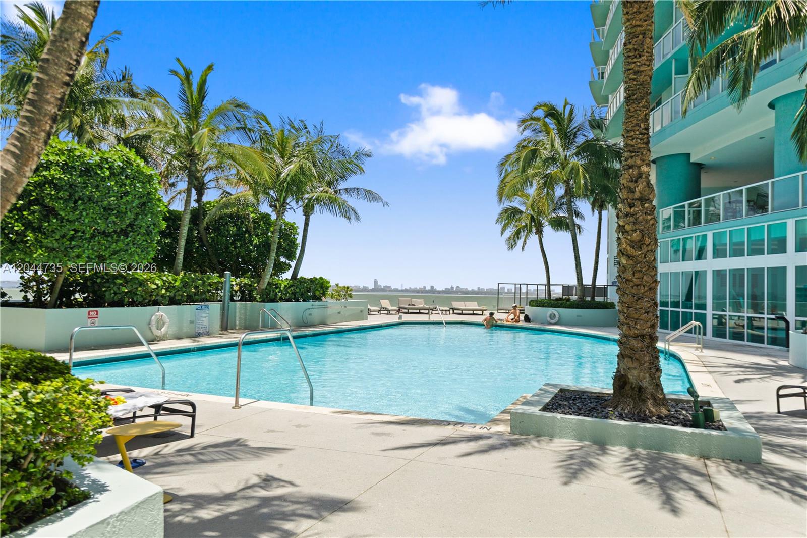 1900 N Bayshore Drive Dr # 715