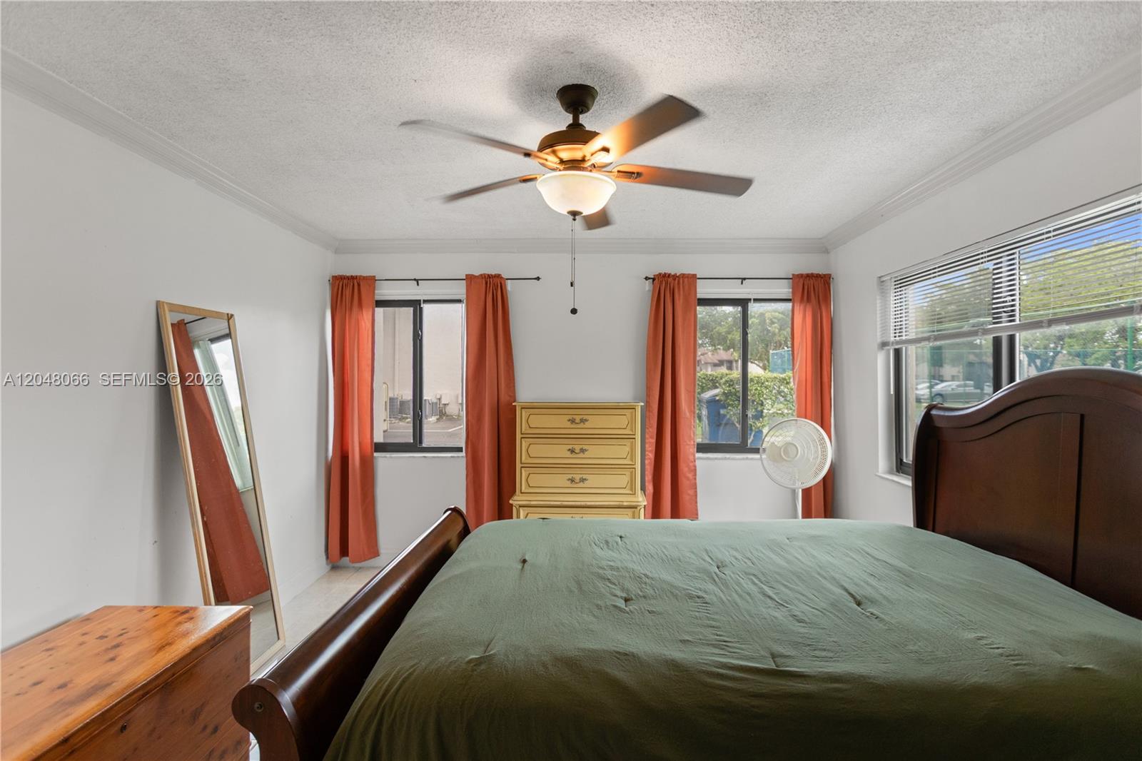 204 E Laurel Dr # 1204