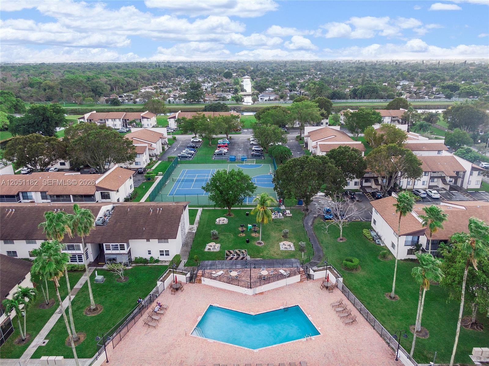 124 S Laurel Dr # 505