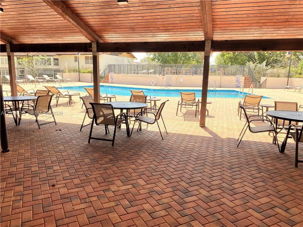 124 S Laurel Dr # 505