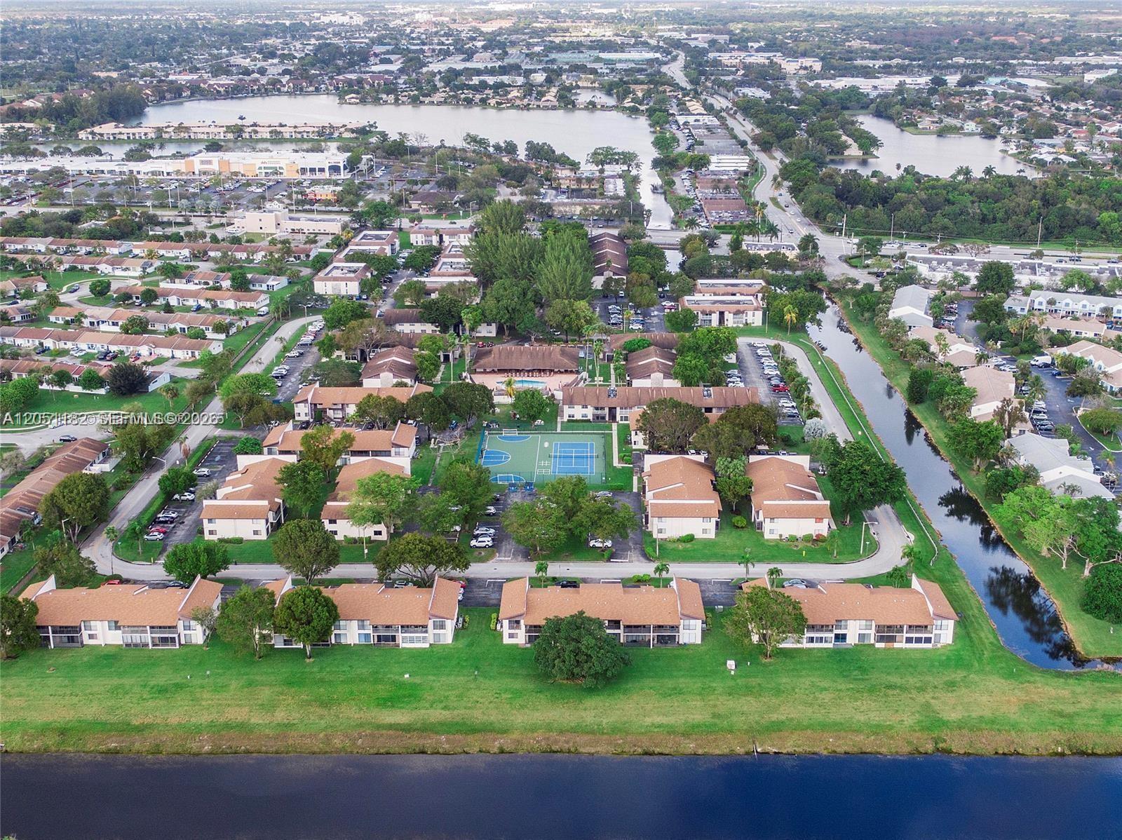 124 S Laurel Dr # 505