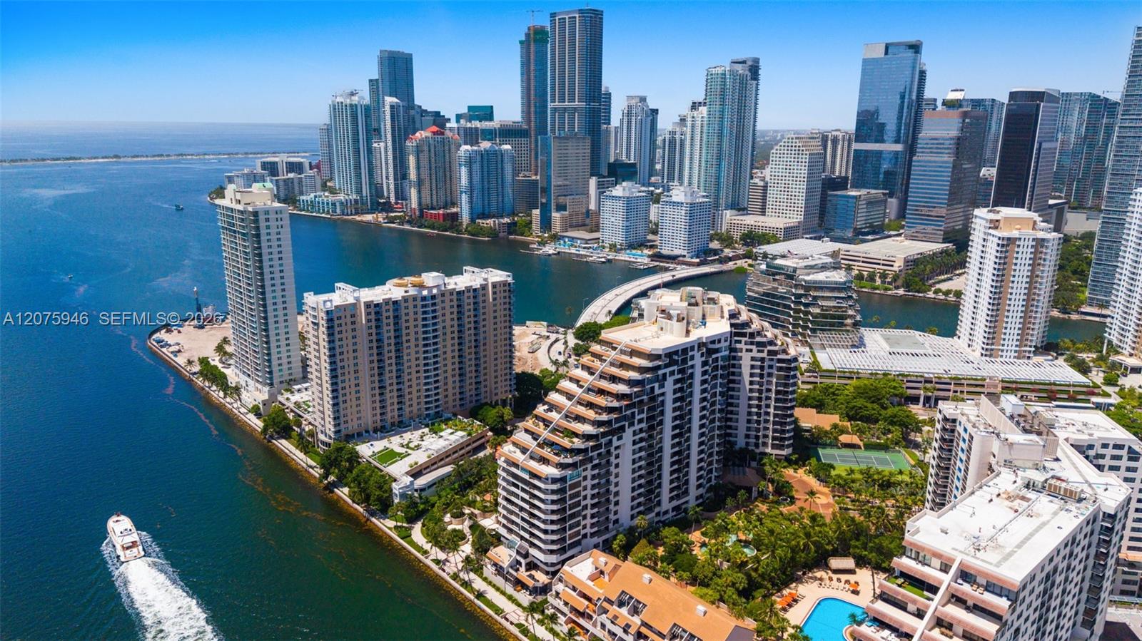 520 Brickell Key Dr # A1902