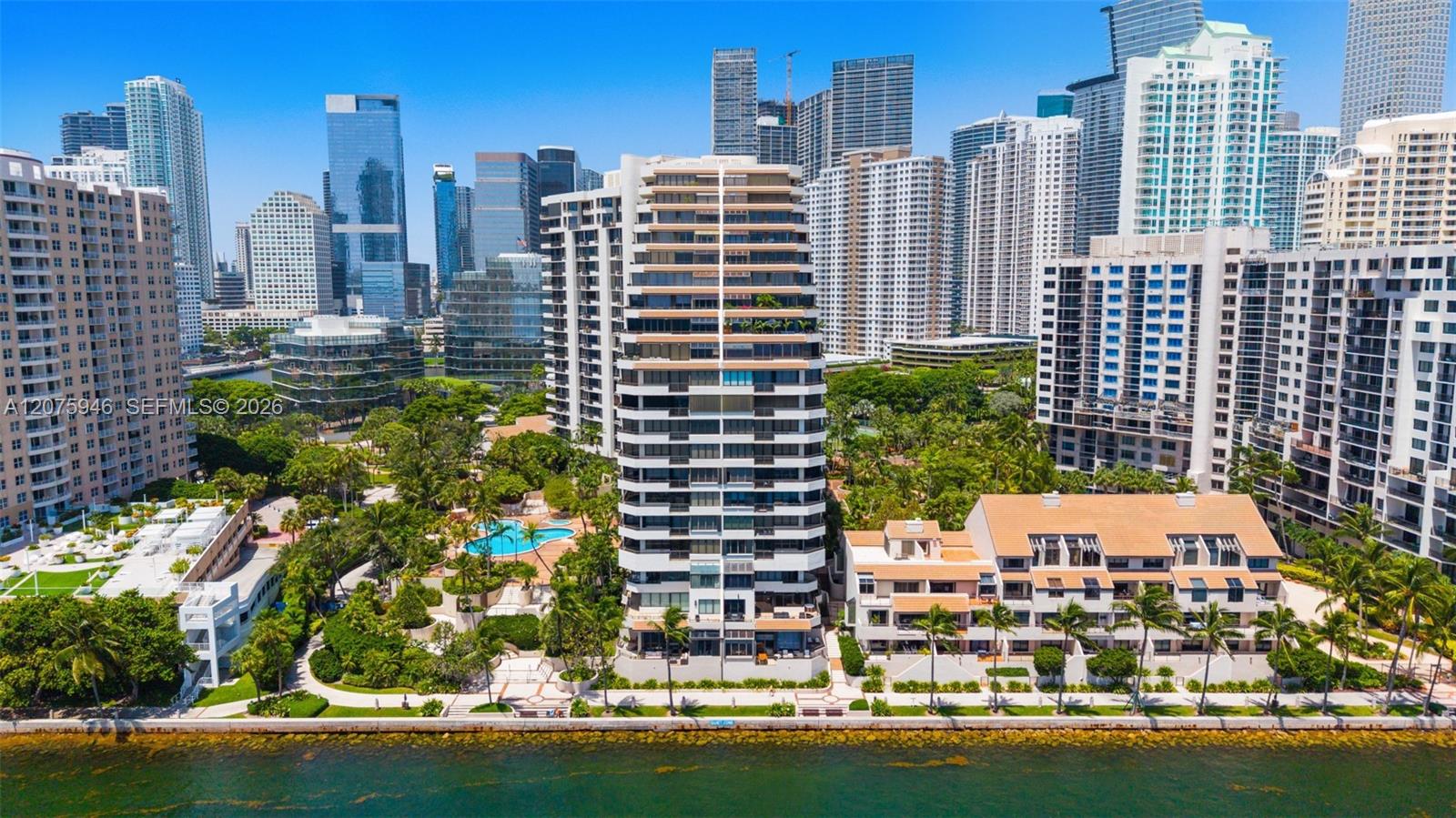 520 Brickell Key Dr # A1902