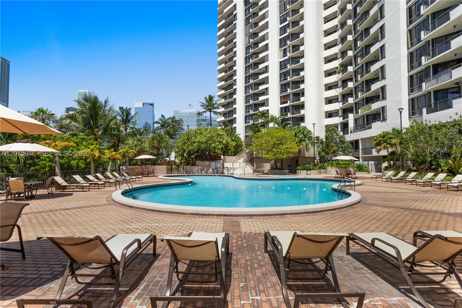 520 Brickell Key Dr # A1902