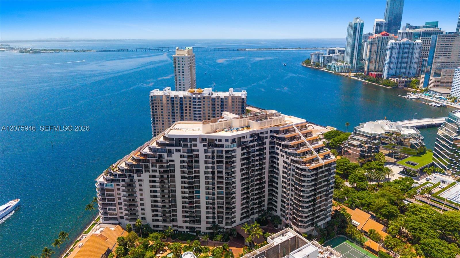 520 Brickell Key Dr # A1902