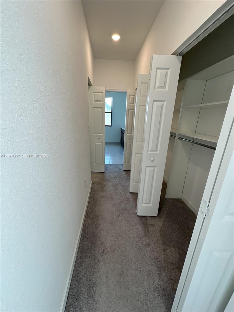 1602 SW 28th Ct