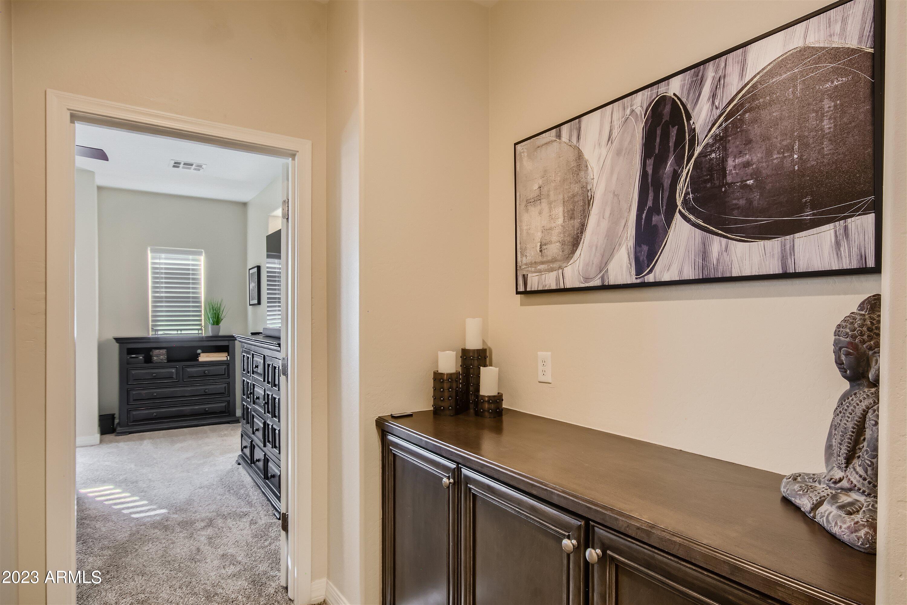 5550 N 16TH Street, 113