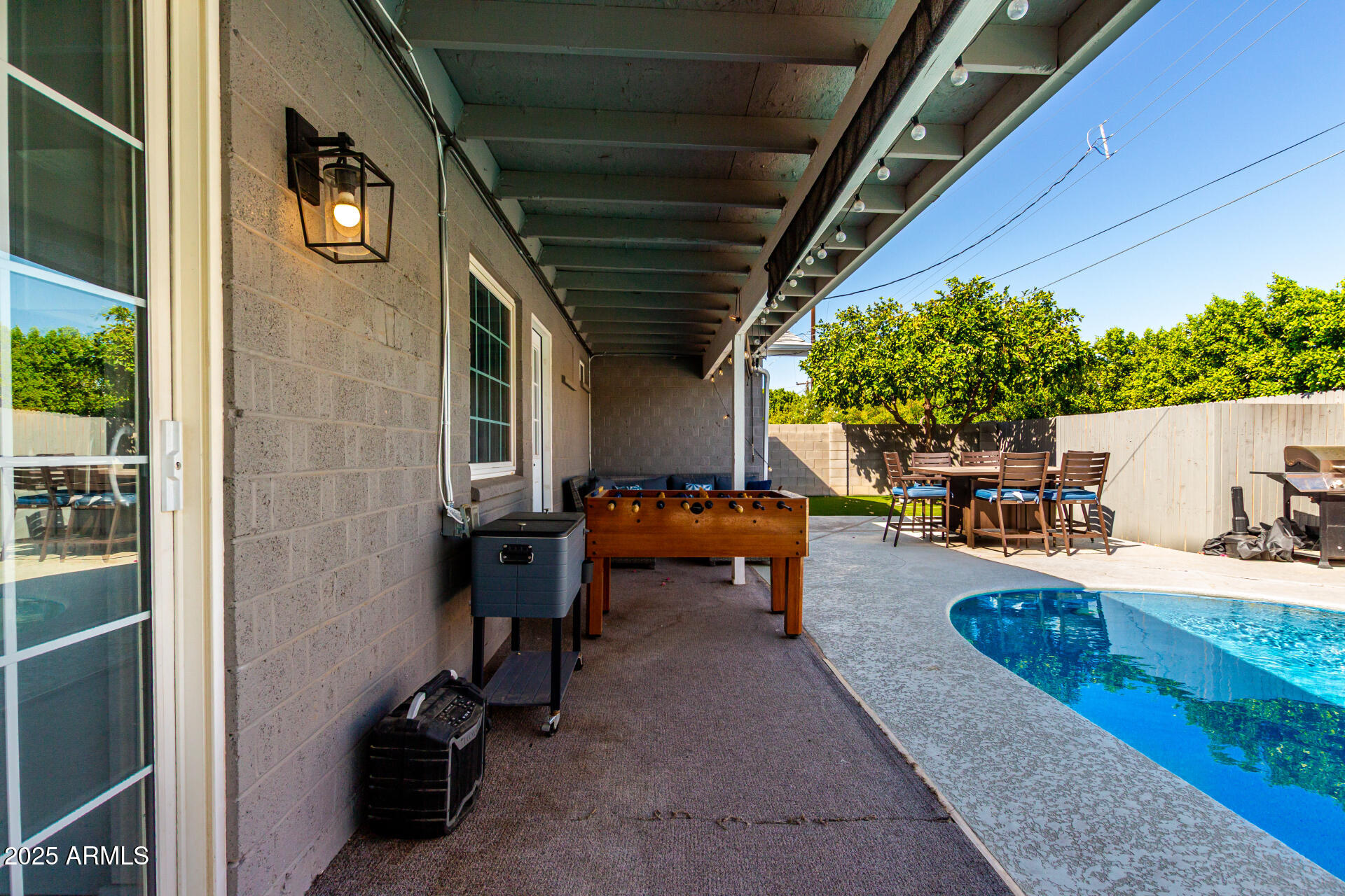 8714 E PLAZA Avenue