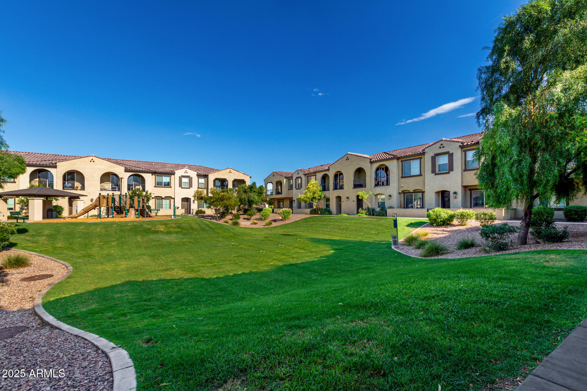 155 N LAKEVIEW Boulevard, 132