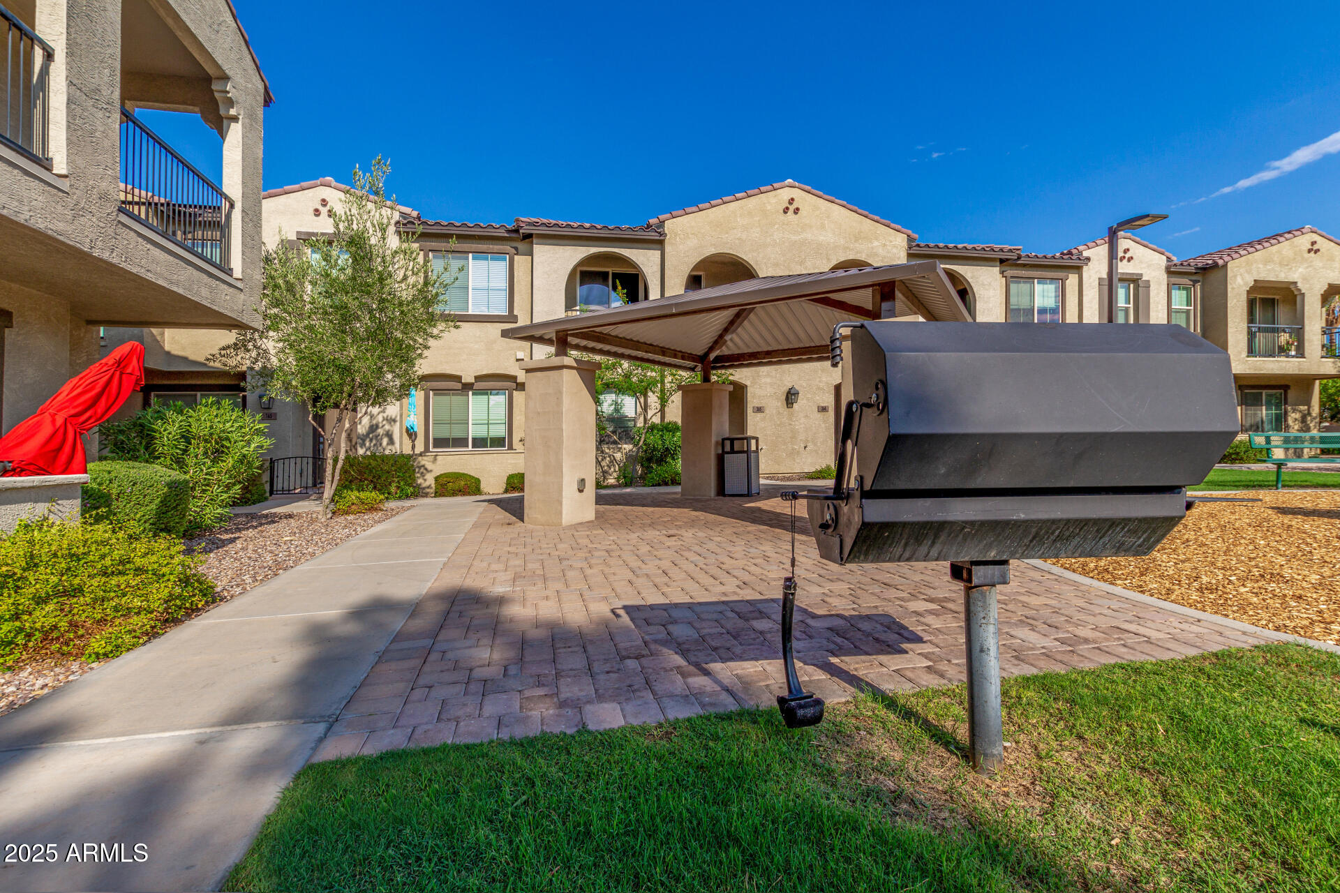 155 N LAKEVIEW Boulevard, 132