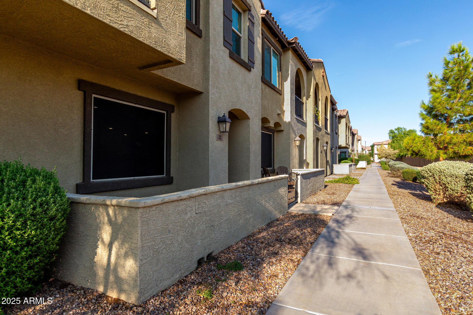 155 N LAKEVIEW Boulevard, 132