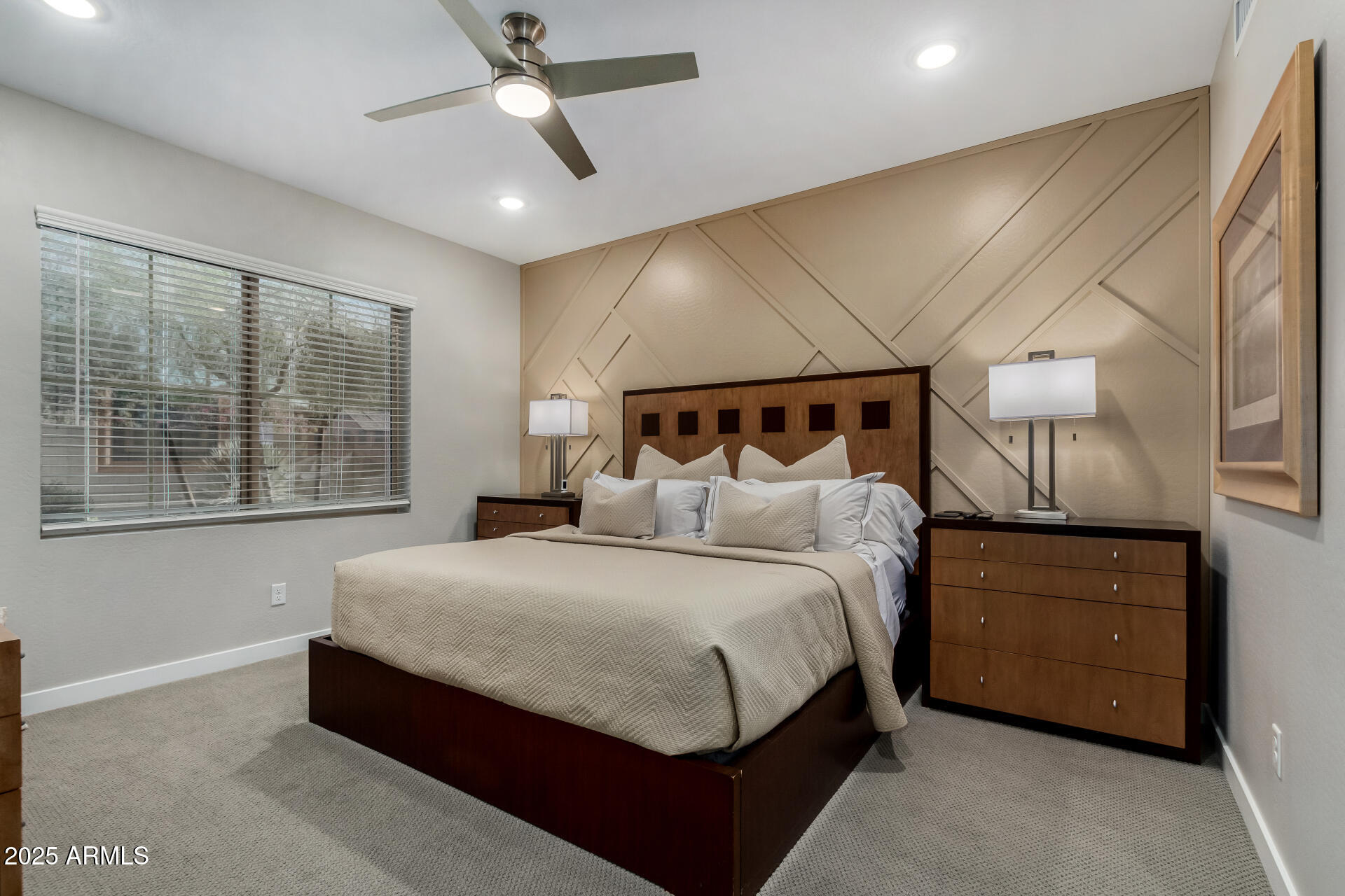 155 N LAKEVIEW Boulevard, 132