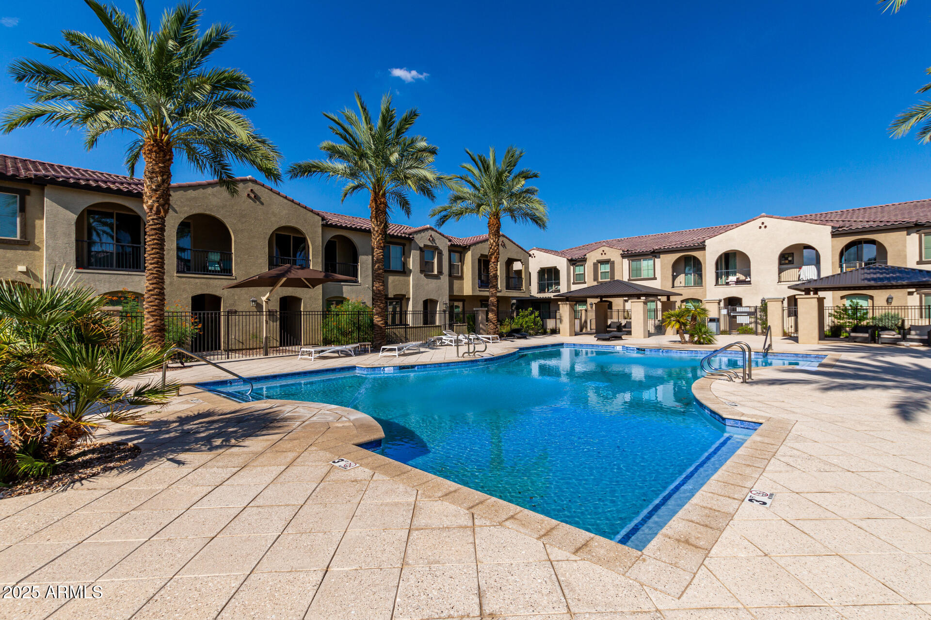 155 N LAKEVIEW Boulevard, 132