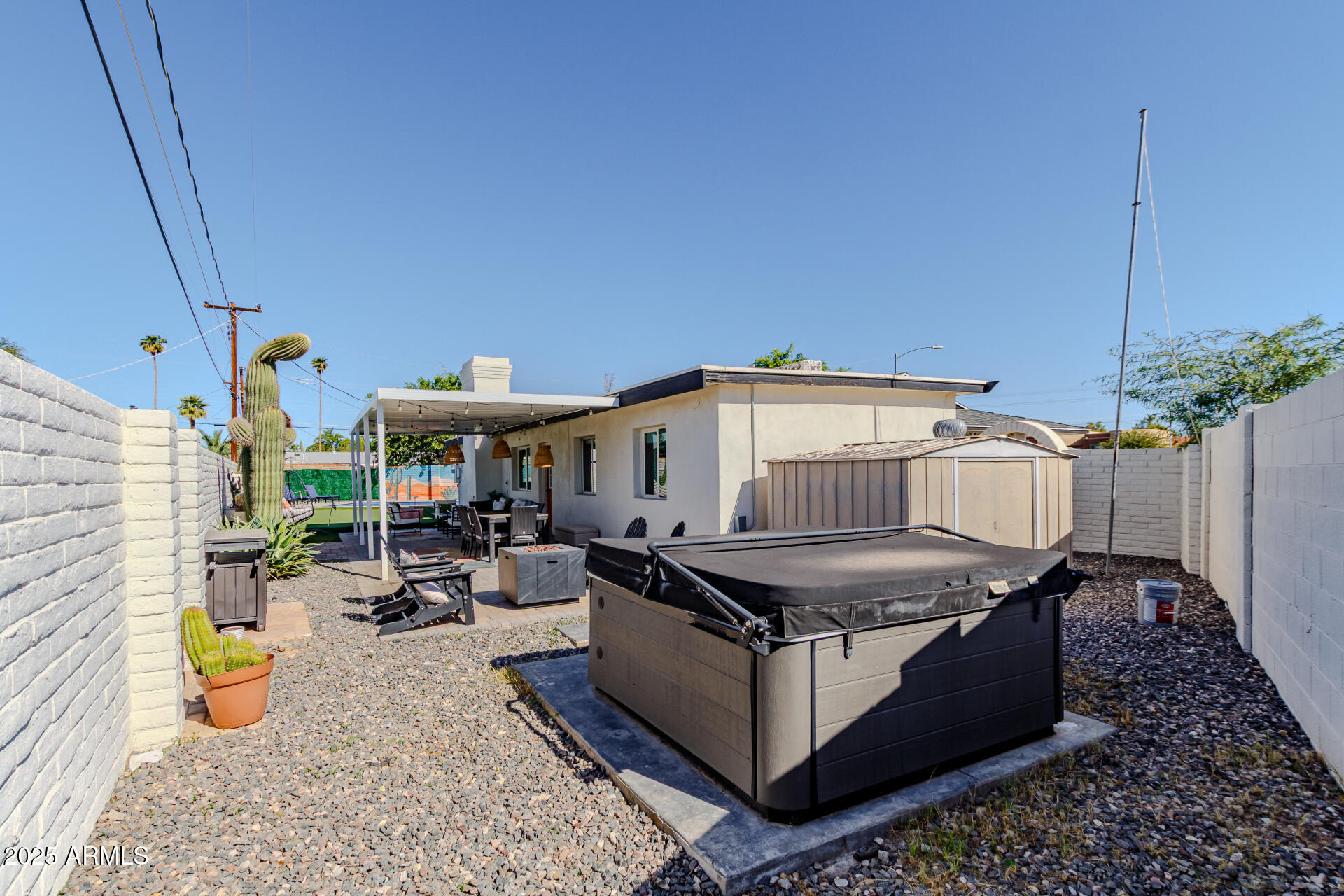 7520 E BEATRICE Street