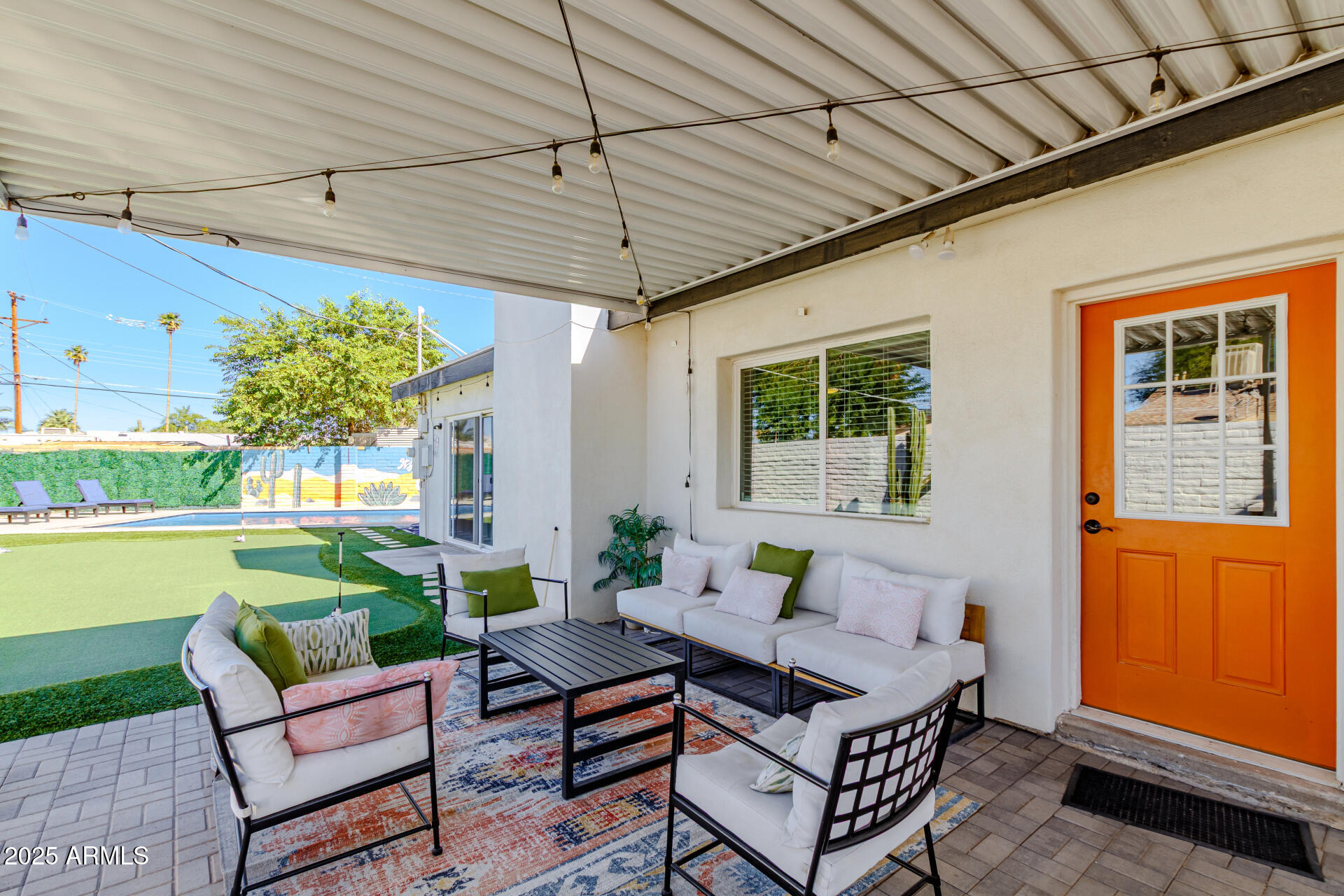 7520 E BEATRICE Street