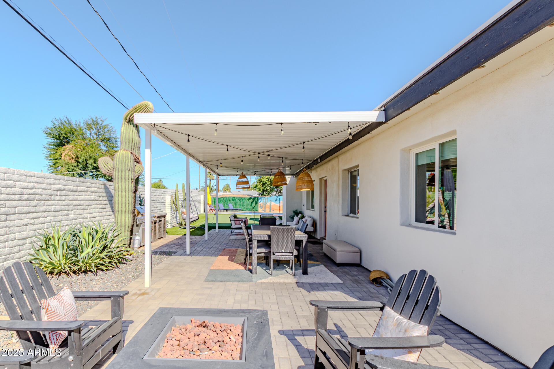 7520 E BEATRICE Street