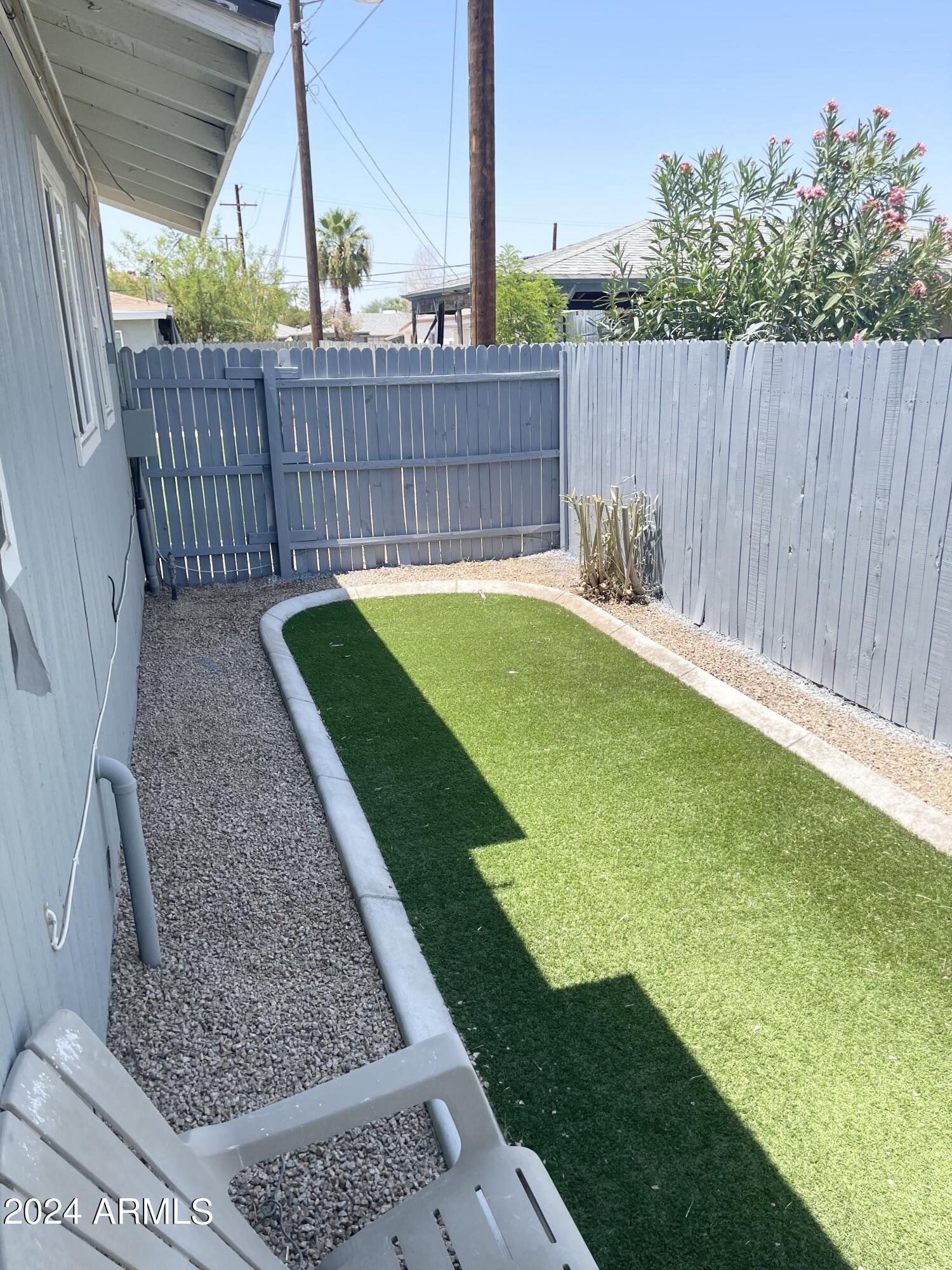 5123 N 17TH Avenue, 3