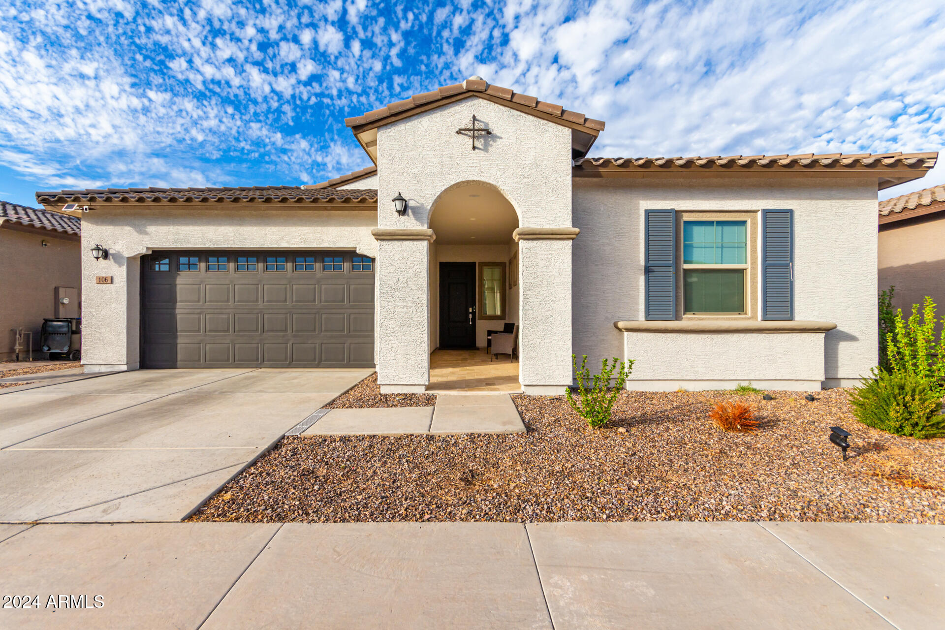 106 E LIBRA Place