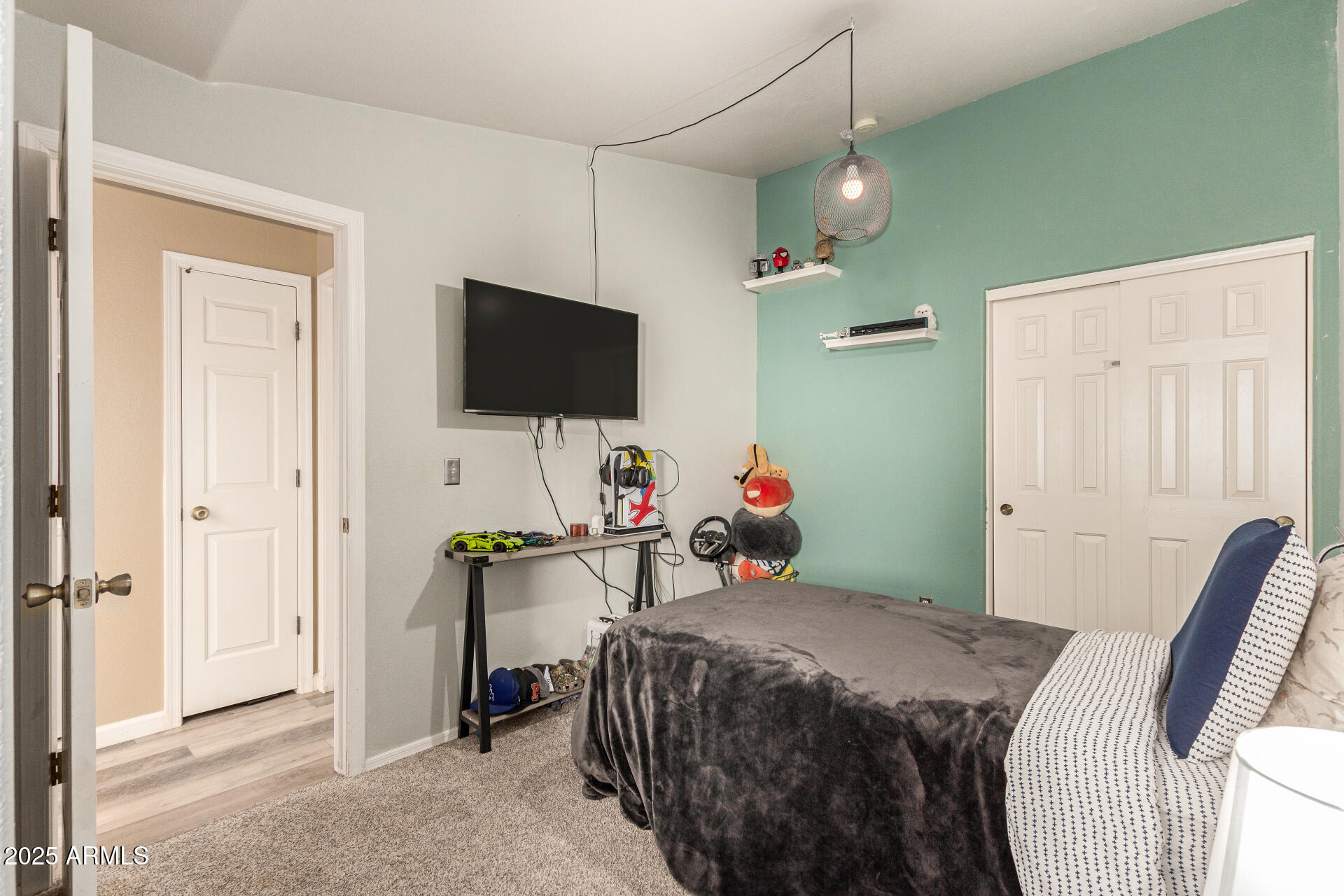 875 S NEBRASKA Street, 69