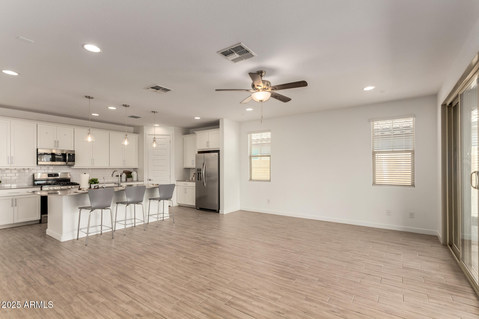 130 E ELMWOOD Place