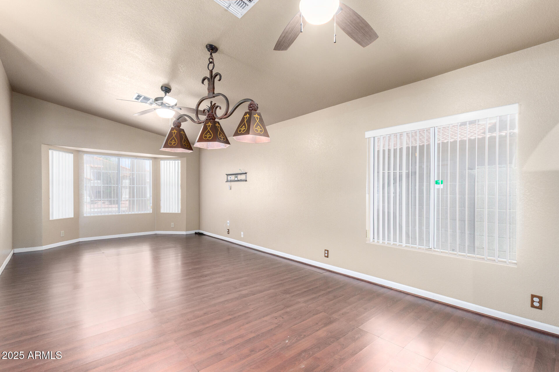 8733 W WETHERSFIELD Road, Peoria