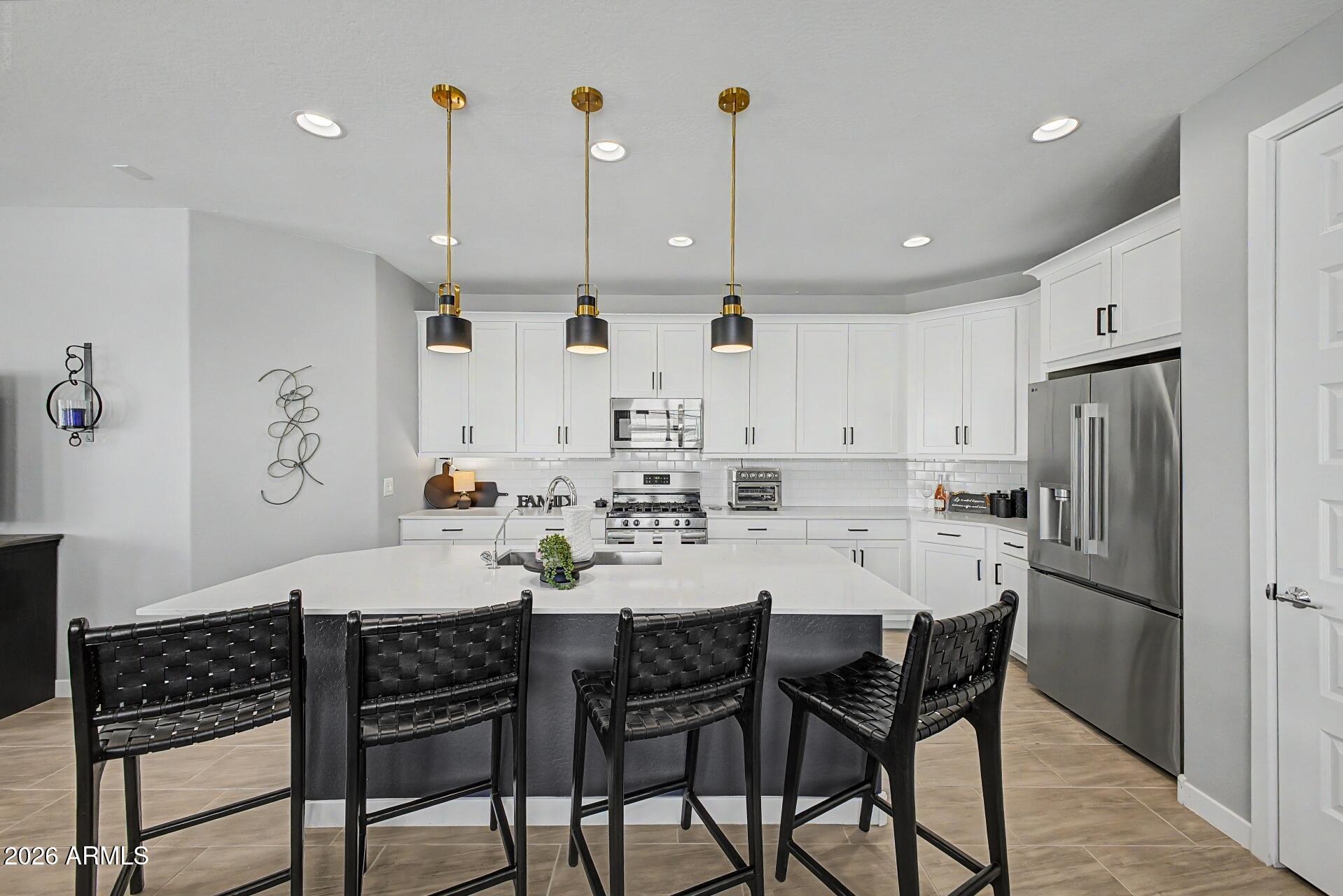 121 E VIRGO Place