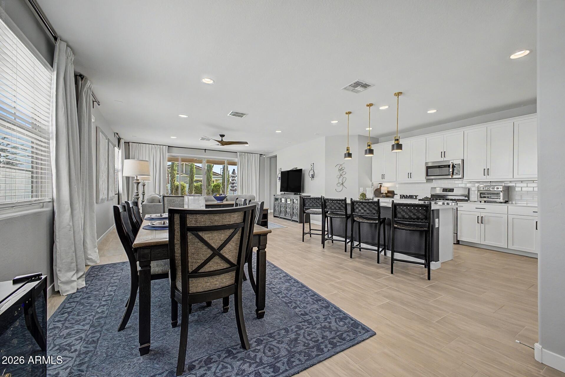 121 E VIRGO Place