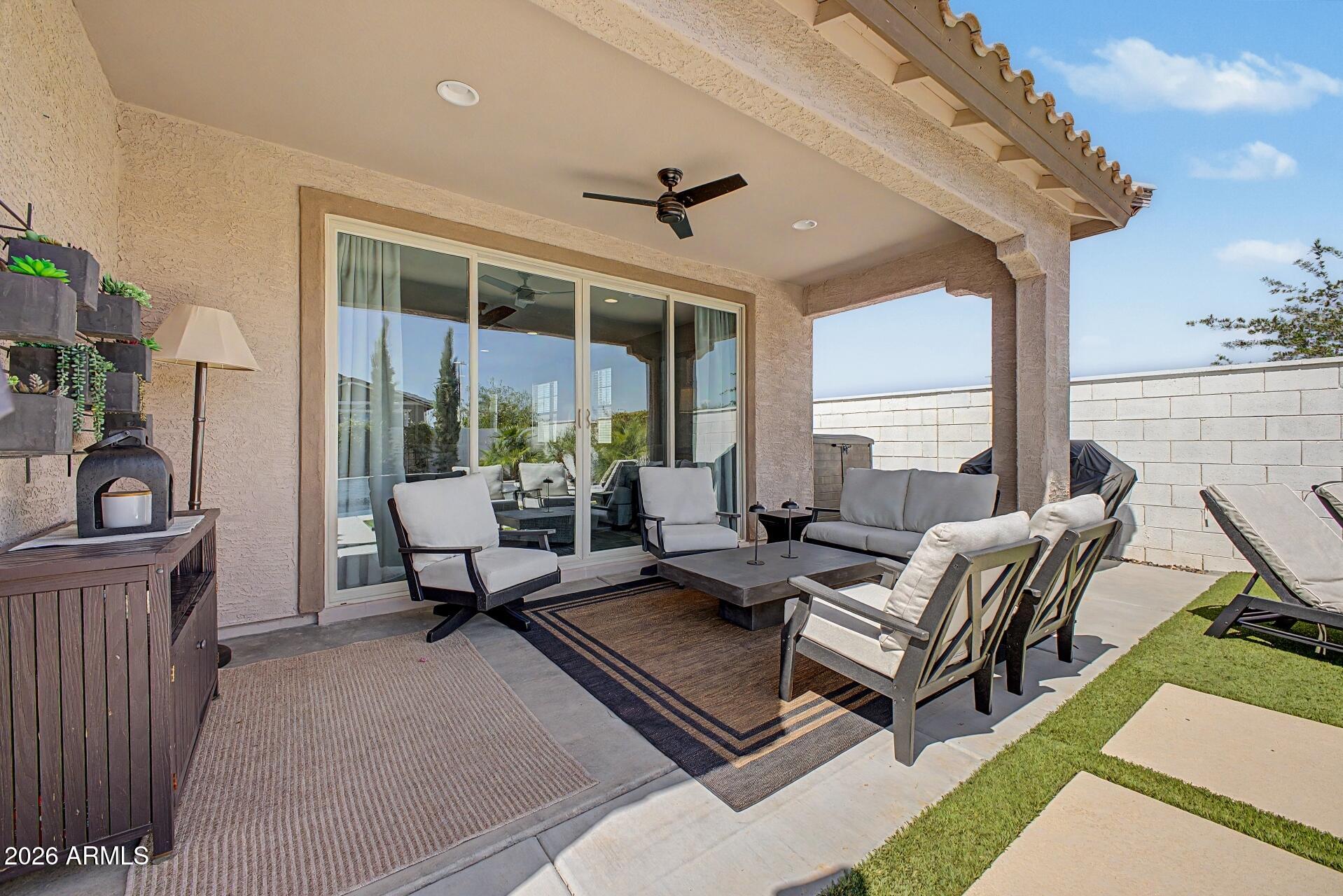121 E VIRGO Place