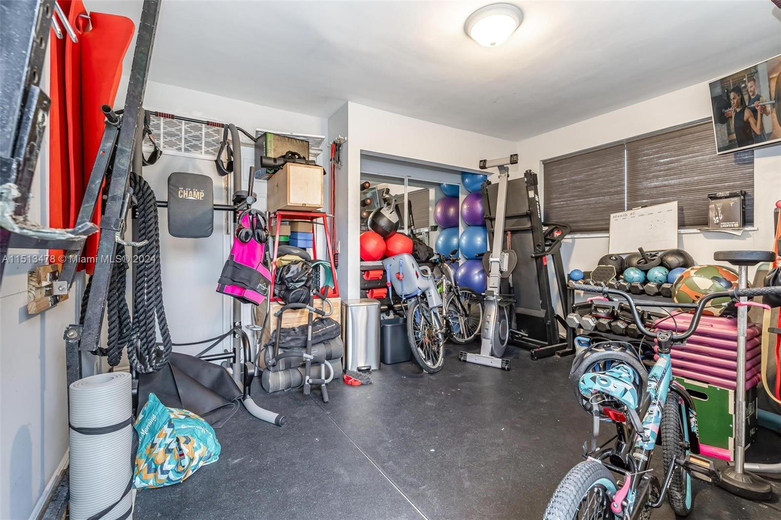 220 NW 42nd St