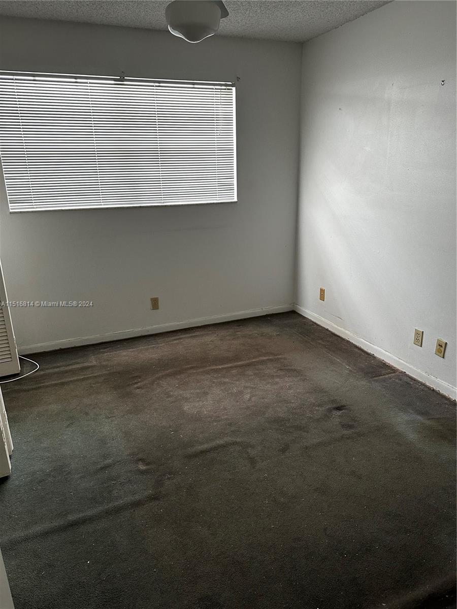 670 Tennis Club Dr # 302