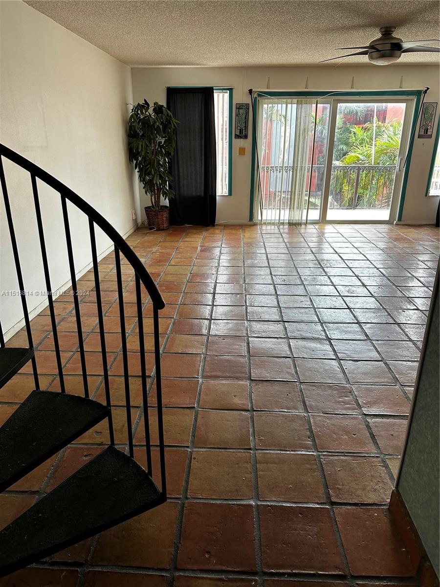 670 Tennis Club Dr # 302