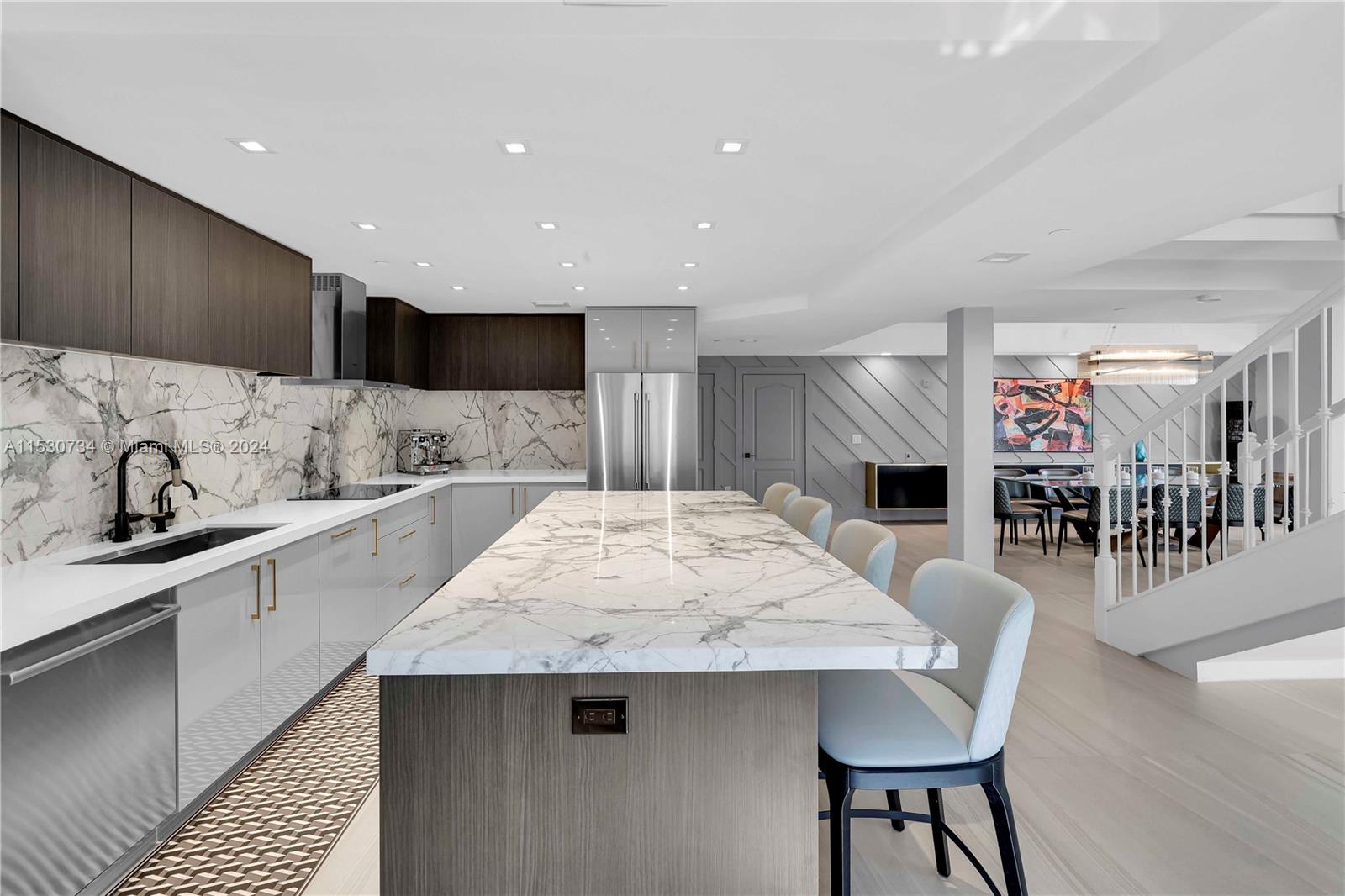 110 Hendricks Isle # 5