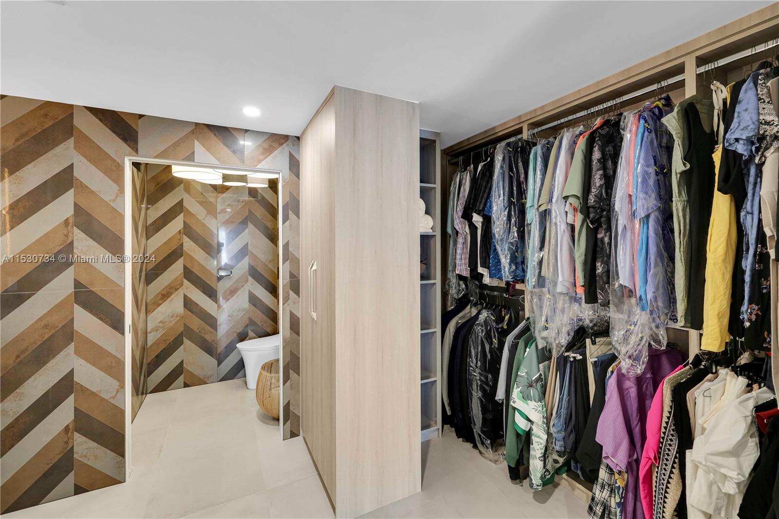 110 Hendricks Isle # 5