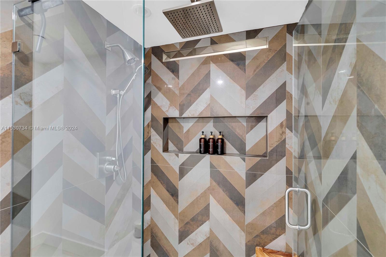 110 Hendricks Isle # 5