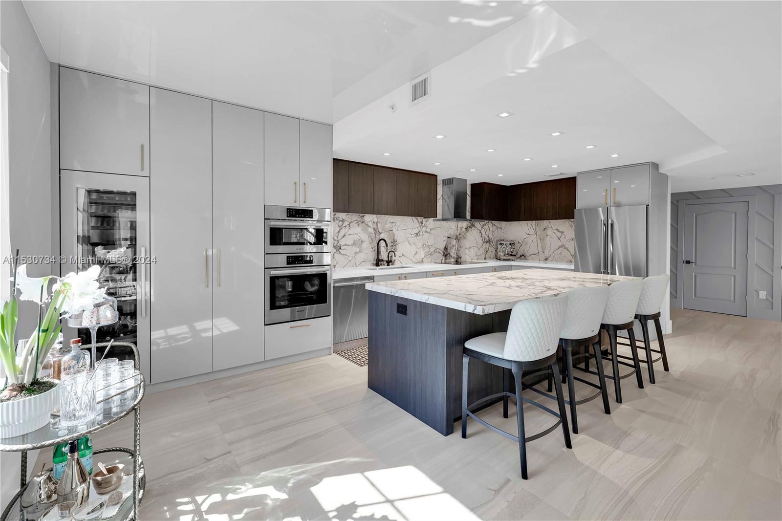 110 Hendricks Isle # 5