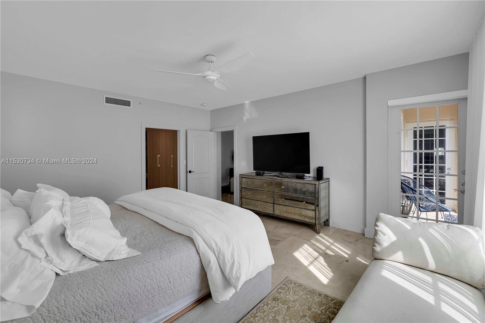 110 Hendricks Isle # 5