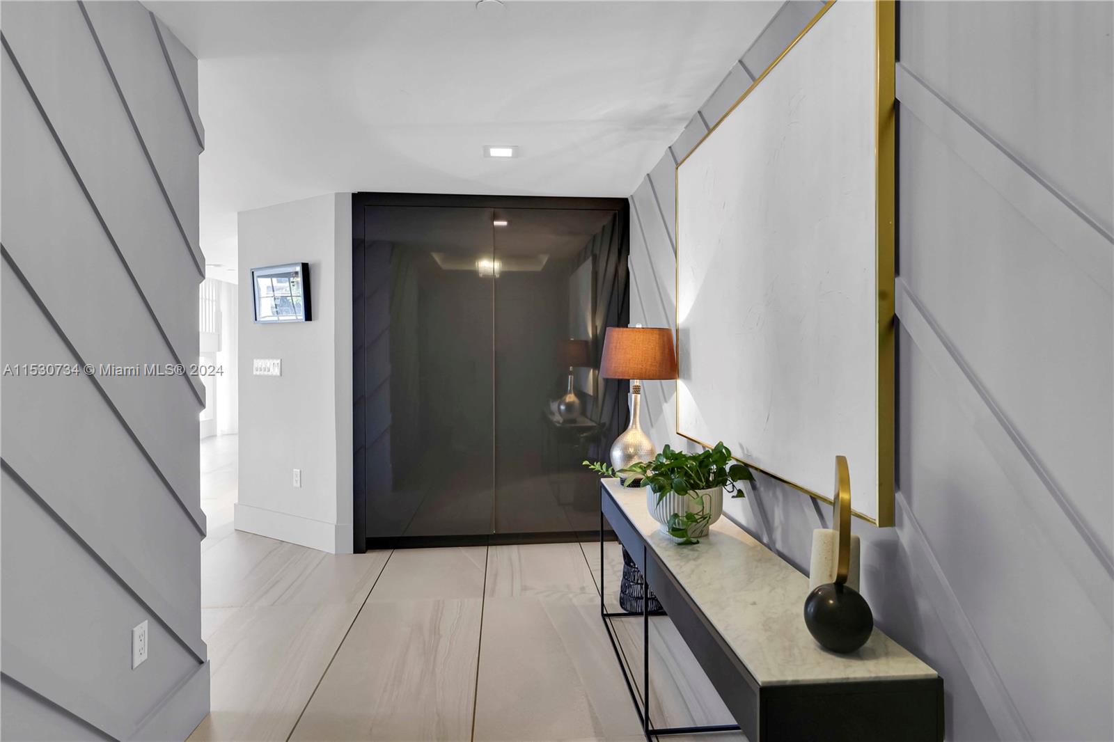 110 Hendricks Isle # 5