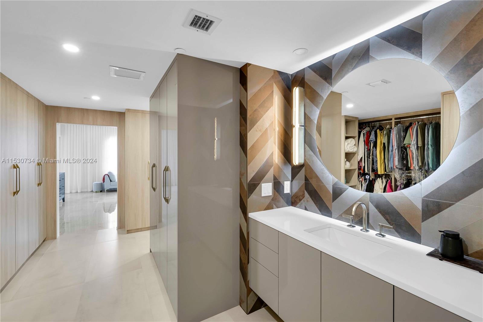 110 Hendricks Isle # 5