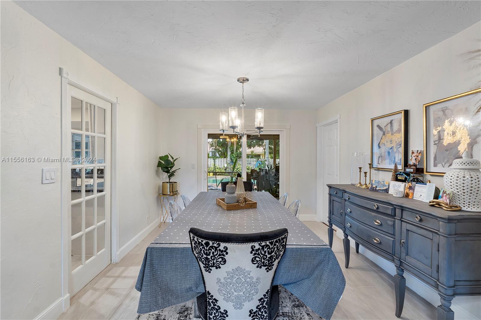 8307 NW 37th St