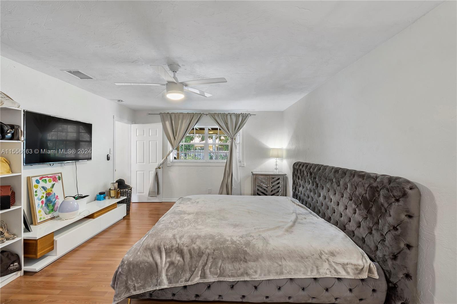 8307 NW 37th St