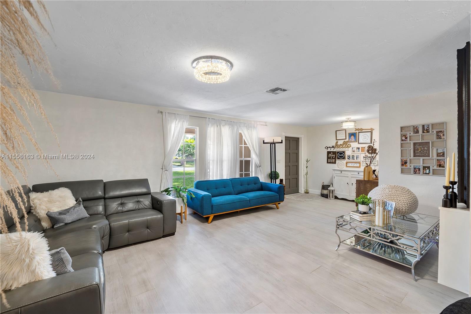 8307 NW 37th St
