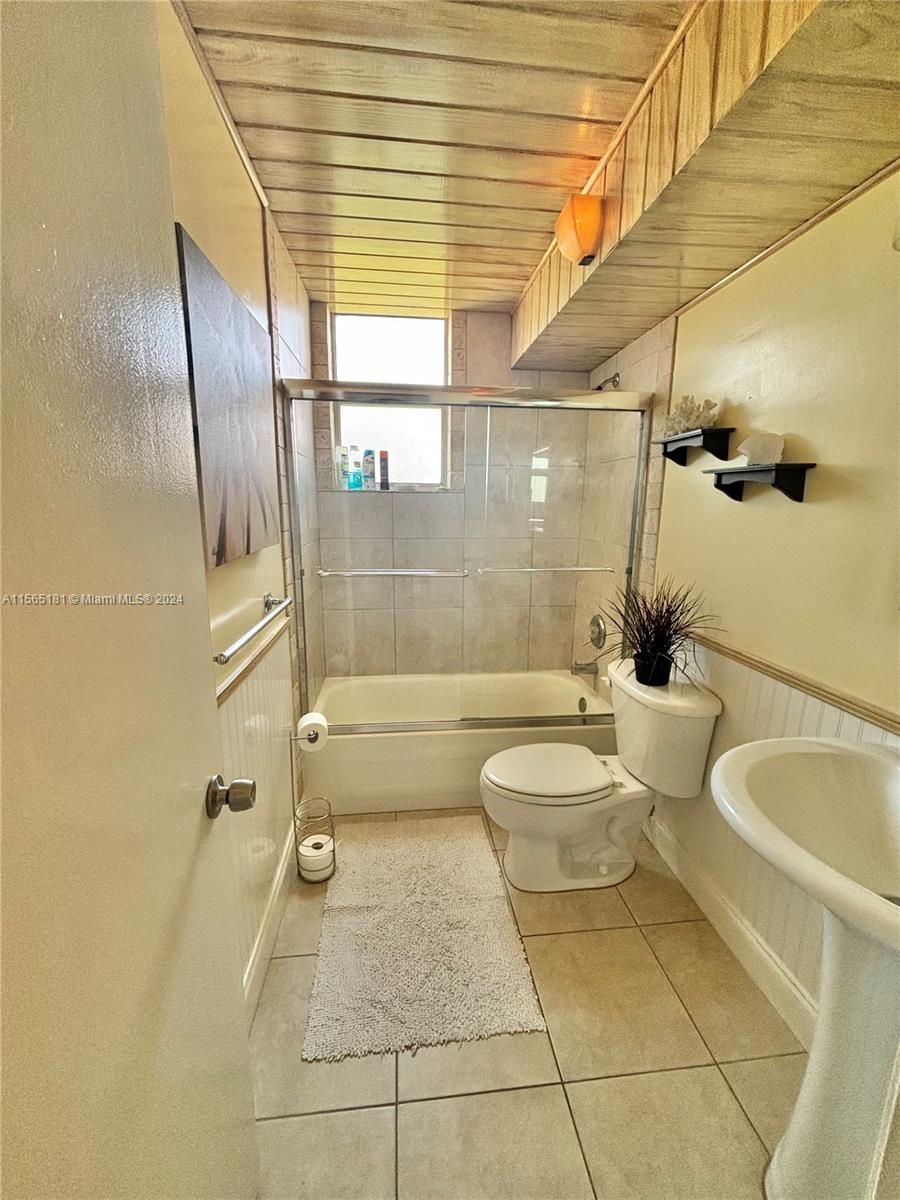 501 E Dania Beach Blvd Unit: 5-2M
