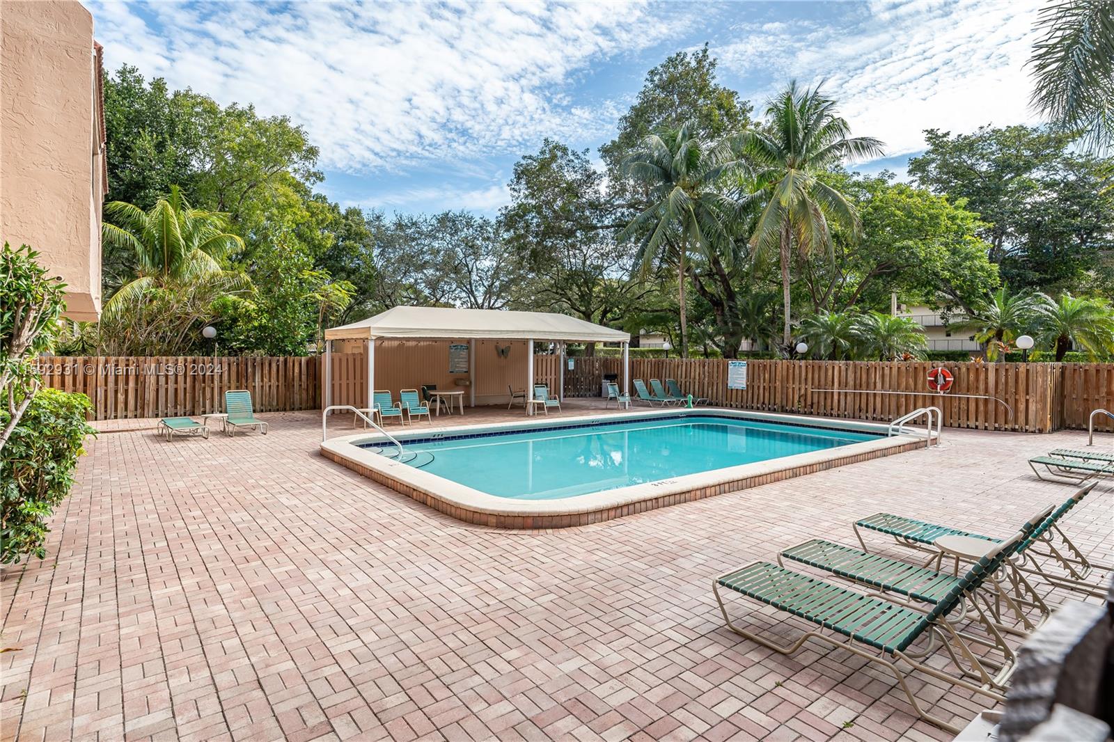 6800 Cypress Rd # 412