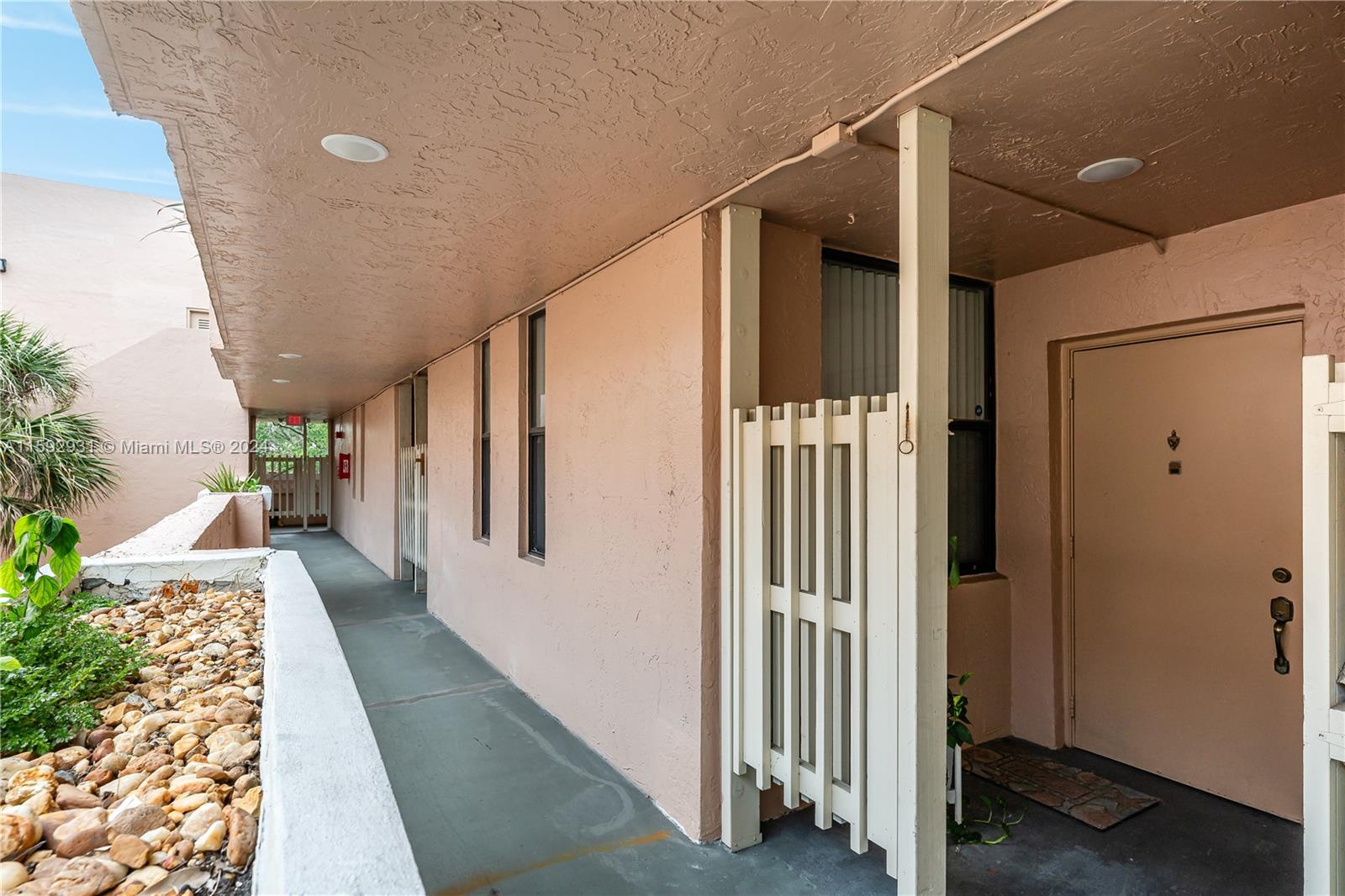 6800 Cypress Rd # 412
