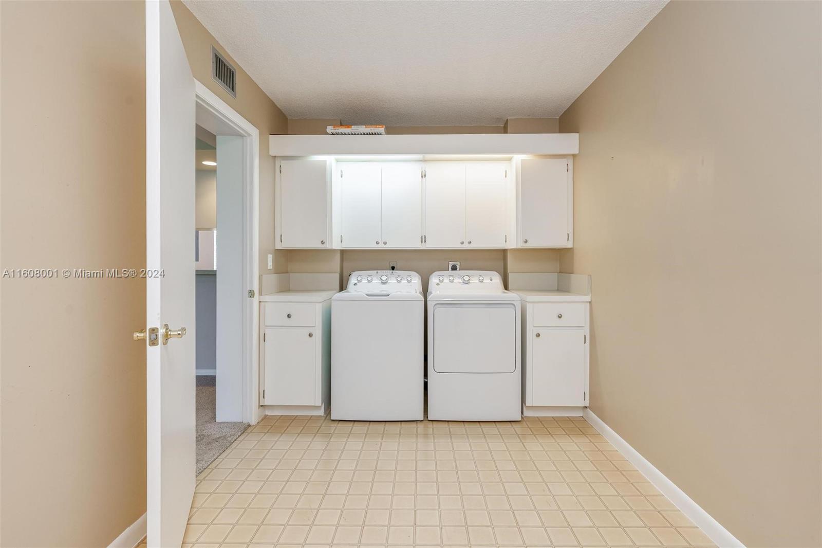 2461 Village Blvd # 206