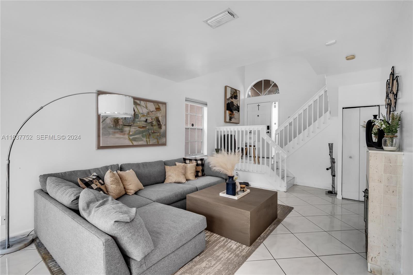 4702 NW 115th Terrace